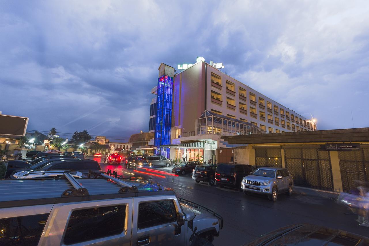 Leon Hotel Киншаса Екстериор снимка